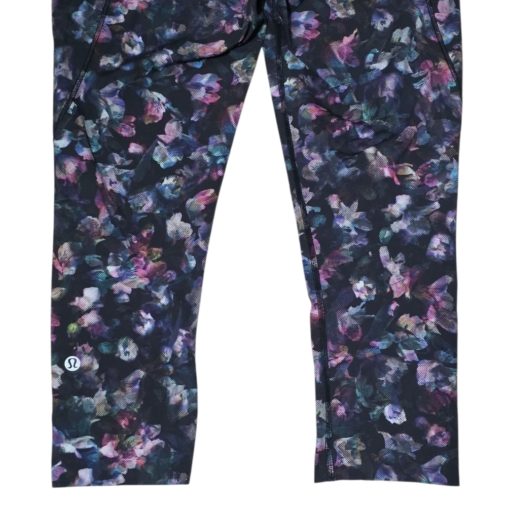 Lululemon Fast & Free Tight 19" Cropped Activewear Size 6 - Picture 6 of 11